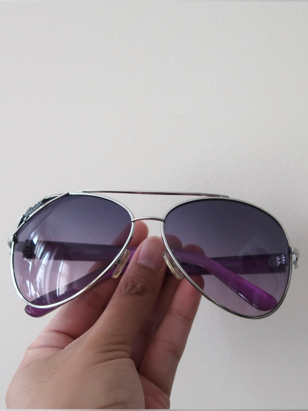 GUESS Oversized Aviator Sunglasses Silver Blue Purple Two-Tone with Case